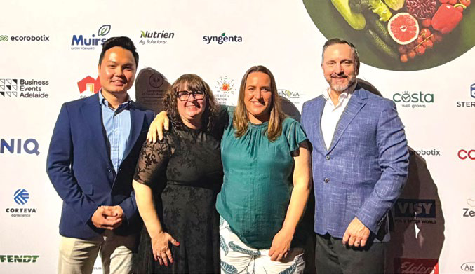 Group photo at Hort Connections trade show booths
