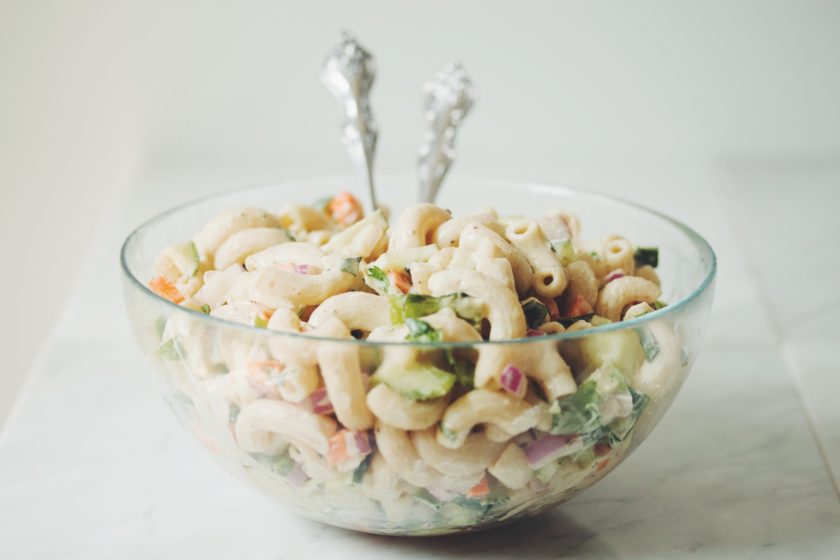 the best vegan macaroni salad | hot for food by Lauren Toyota