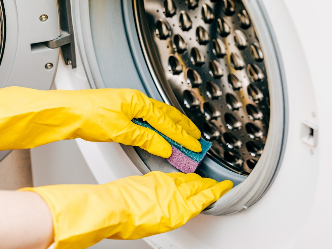 Clean Laundry Appliances, Cleaner Clothes