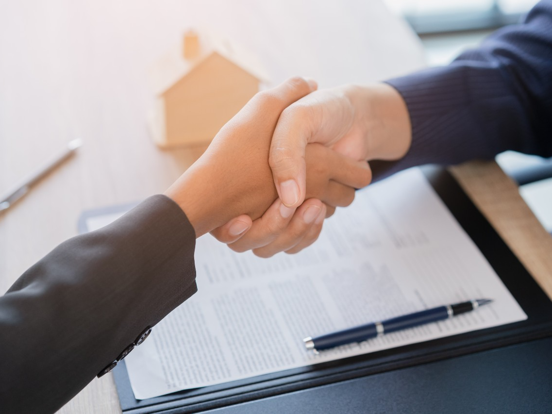 Exclusively Yours: Realtor Contract Pros and Cons